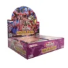 Yu-Gi-Oh! Phantom Revenge Boosterbox Phantom Revenge brengt drie gloednieuwe thema’s naar het veld. Ontdek de Hecahands, een Illusion/Fusion-strategie die de monsters van je tegenstander steelt – rechtstreeks uit hun hand, Deck, Extra Deck of Graveyard. Alles wat jouw tegenstander speelt, kun jij gebruiken. Daarnaast introduceert Phantom Revenge ook een nieuw Flip/Synchro Tuner-thema dat je tegenstander afstraft voor elke actie die hij onderneemt. Inhoud 60 verschillende kaarten: 10 Ultra Rares 10 Super Rares 40 Rares (sommige ook als Super Rare) 15 Collector’s Rares 10 Starlight Rares 7 kaarten per booster (1 foil + 6 Rares) 24 boosters per display